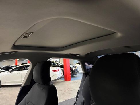 Used 2018 Ford Fusion SE w/ Fusion SE Technology Package image 35