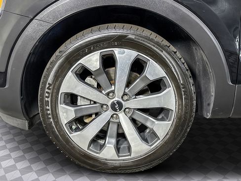 Used 2022 Kia Telluride EX w/ EX Premium Package image 38