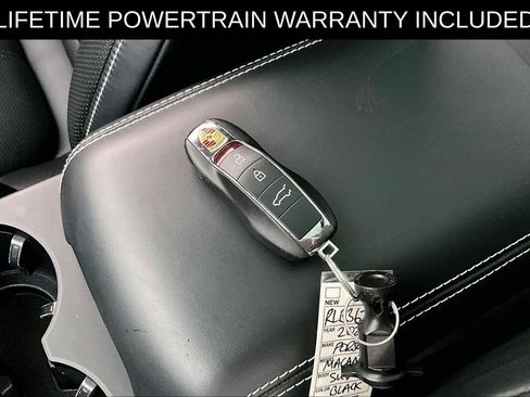 Used 2024 Porsche Macan S AWD/4WD image 13