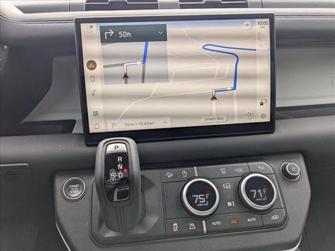 Used 2025 Land Rover Defender 110 S image 18