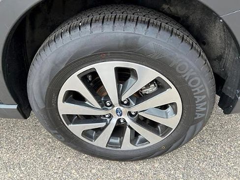 Certified 2024 Subaru Outback Premium AWD/4WD image 9