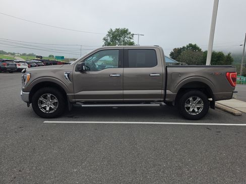 Used 2022 Ford F150 XLT w/ Equipment Group 302A High AWD/4WD image 7