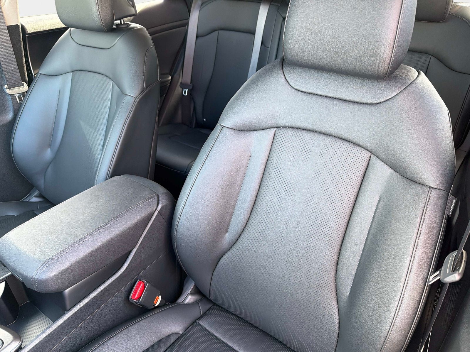New 2027 Kia Sportage SX FWD image 17