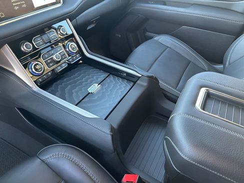 Certified 2024 GMC Yukon Denali w/ Max Trailering Package image 35