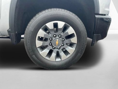 Used 2023 Chevrolet Silverado 2500 Custom w/ Custom Value Package AWD/4WD image 34