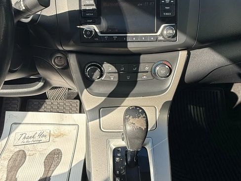 Used 2015 Nissan Sentra SV w/ Style Package image 16