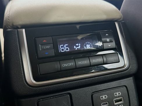 Used 2025 Subaru Ascent Premium image 26