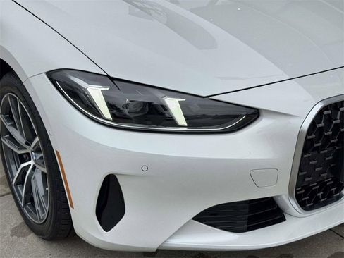 Certified 2025 BMW 430i xDrive Coupe w/ Convenience Package image 8