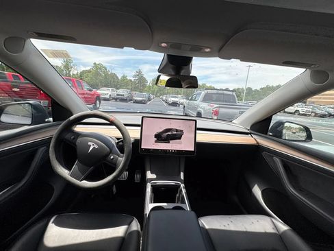 Used 2022 Tesla Model Y Performance AWD/4WD image 7