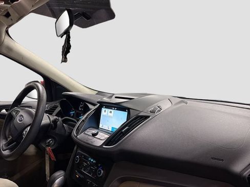 Used 2018 Ford Escape SE w/ SE Sync 3 Package FWD image 21