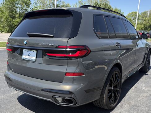 Certified 2026 BMW X7 xDrive40i w/ M Sport Package AWD/4WD image 10