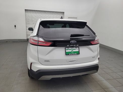 Used 2024 Ford Edge SEL image 6