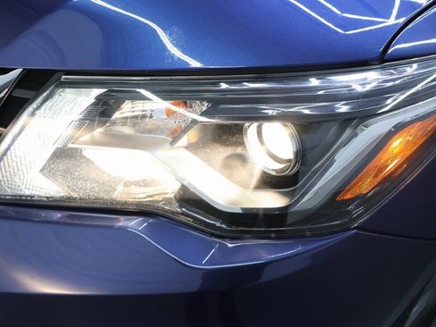 Used 2019 Nissan Pathfinder SV w/ Cargo Package image 26