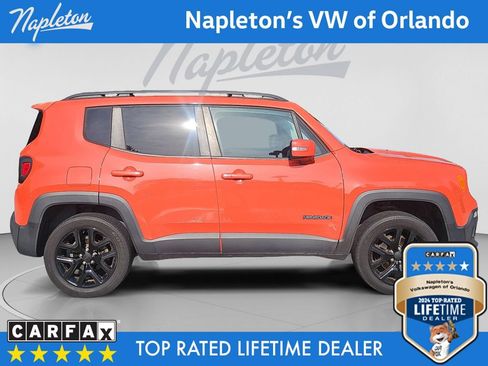 Used 2017 Jeep Renegade Altitude AWD/4WD image 7