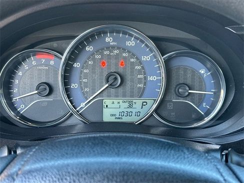 Used 2014 Toyota Corolla LE image 20