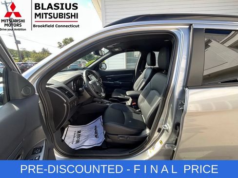 Used 2025 Mitsubishi Outlander Sport SEL AWD/4WD image 15