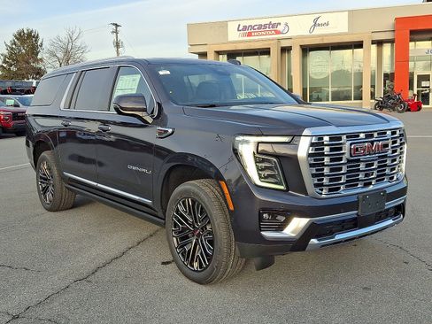 New 2026 GMC Yukon XL Denali w/ Sun & Power Step Package image 14