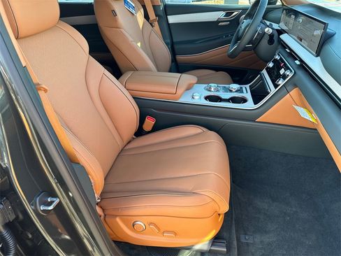 New 2026 Genesis GV80 2.5T Prestige image 13