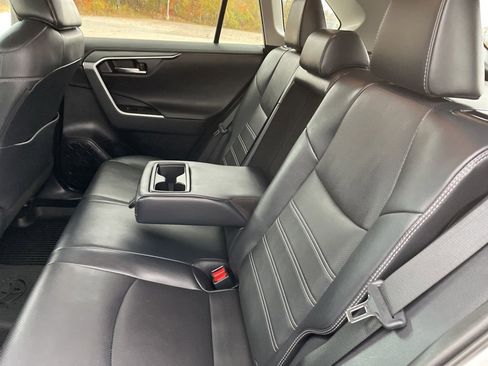 Certified 2019 Toyota RAV4 Limited image 9
