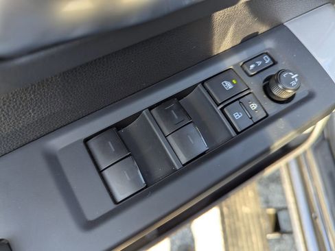 Used 2025 Toyota Tundra Platinum image 16