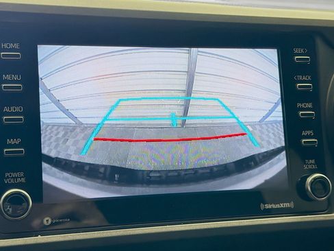 Used 2020 Toyota Tacoma TRD Off-Road w/ Technology Package image 16