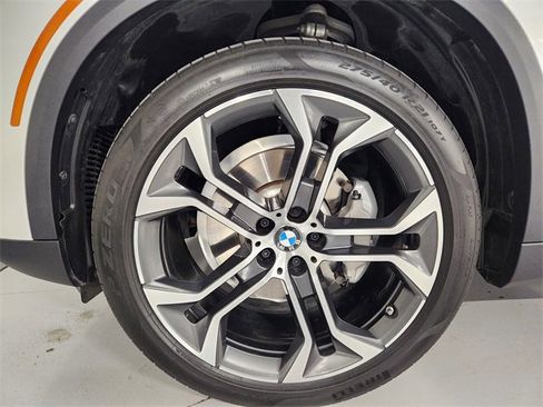 Used 2023 BMW X5 sDrive40i w/ Parking Assistance Package image 8
