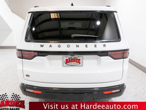 Used 2024 Jeep Wagoneer Series II image 4