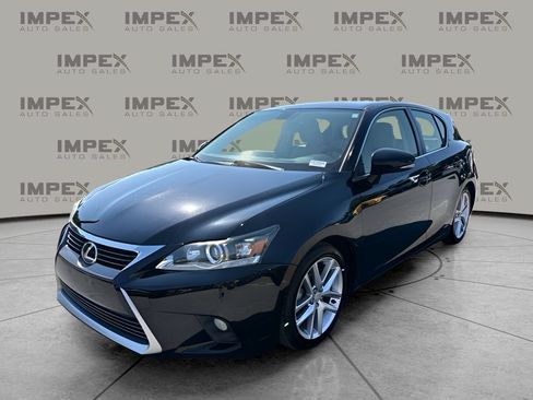 Used 2015 Lexus CT 200h w/ Navigation Package FWD image 1