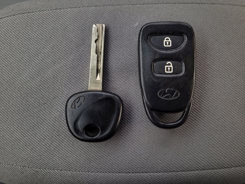 Used 2017 Hyundai Accent Value Edition image 32