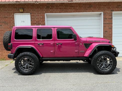 Used 2024 Jeep Wrangler Unlimited Rubicon 392 image 31