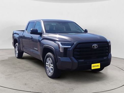 New 2026 Toyota Tundra SR5 AWD/4WD image 7