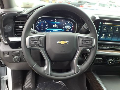 New 2026 Chevrolet Silverado 3500 LT w/ All Star Edition image 5