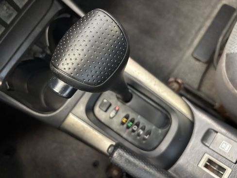 Used 2005 Toyota RAV4 2WD image 14