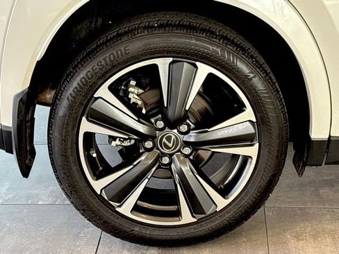 Used 2022 Lexus UX 200 w/ Premium Package image 37