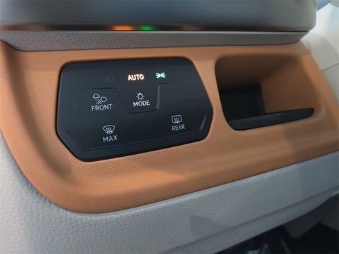 New 2025 Volkswagen ID. Buzz 1st Edition image 19