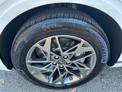 Used 2025 Genesis GV70 2.5T image 12