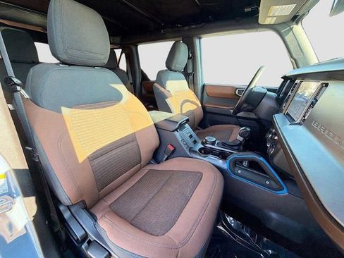 Used 2023 Ford Bronco Outer Banks AWD/4WD image 14