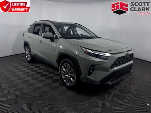 Used 2022 Toyota RAV4 XLE Premium image 1
