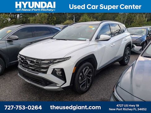 Used 2026 Hyundai Tucson Limited AWD/4WD image 1