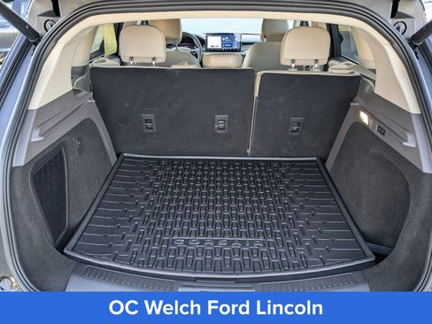 Used 2024 Lincoln Corsair FWD w/ Equipment Group 101A image 15