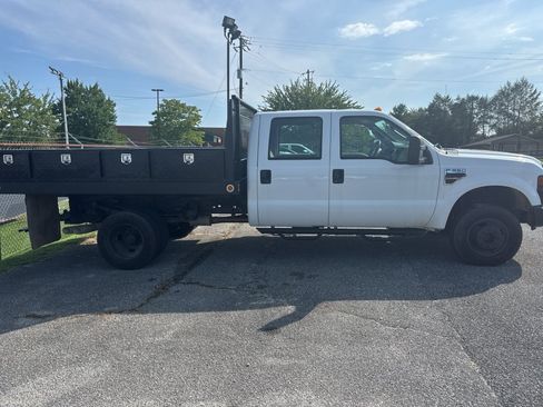 Used 2008 Ford F350 4x4 Crew Cab DRW Super Duty image 2