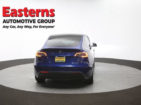Used 2021 Tesla Model Y Long Range AWD/4WD image 34