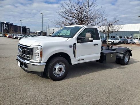 Used 2024 Ford F350 XLT image 7