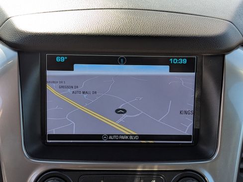 Used 2017 Chevrolet Tahoe LT image 24