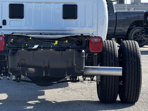 New 2026 RAM 3500 Tradesman AWD/4WD image 11
