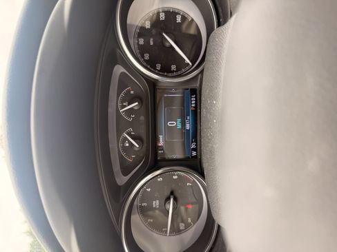 Used 2020 Buick Envision Essence FWD image 7