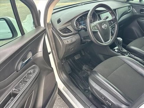 Certified 2021 Buick Encore Preferred w/ Safety Package FWD image 13