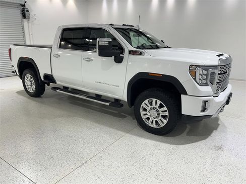Used 2023 GMC Sierra 2500 Denali image 2