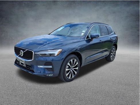 Certified 2023 Volvo XC60 B5 Core AWD/4WD image 4