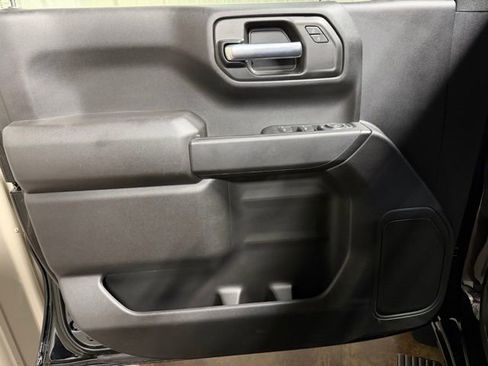 Used 2025 Chevrolet Silverado 1500 Custom image 14